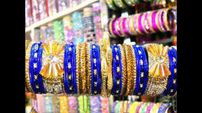 Deoband fatwa on how women must try on bangles