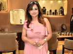 Socialites bond over fashion and jewellery