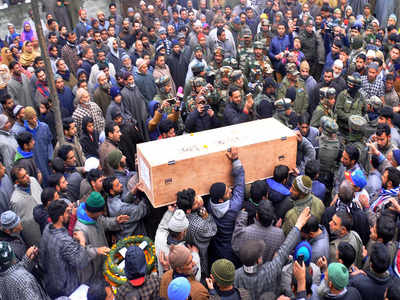 Funerals Of Killed Armymen: Thousands Attend Funerals Of Armymen Killed ...