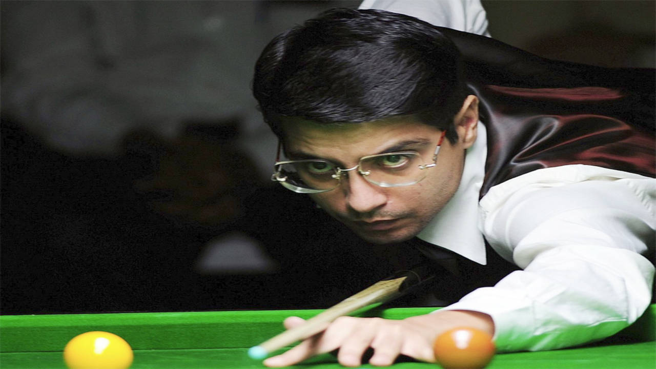 CCI Snooker Chawla knocks out Advani to enter quarterfinals More sports News