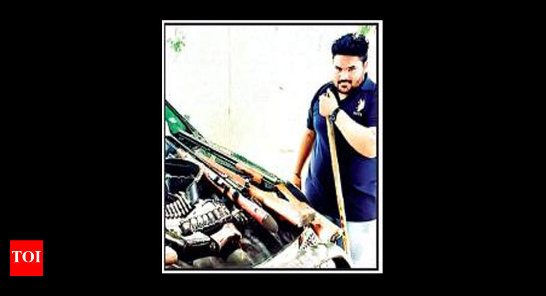 Punjabi singer glorifying guns caught with heroin | Punjabi Movie News ...