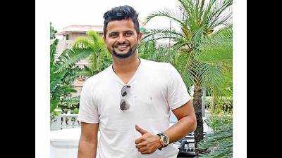 Dravid showed how to lead life and the attitude a player should have: Raina