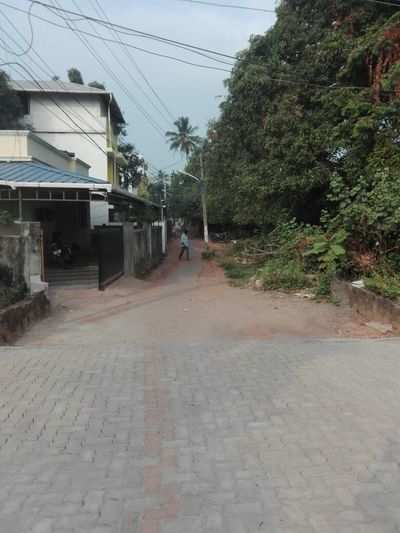 Widen the road from Jawahar Nagar to KKRoad.