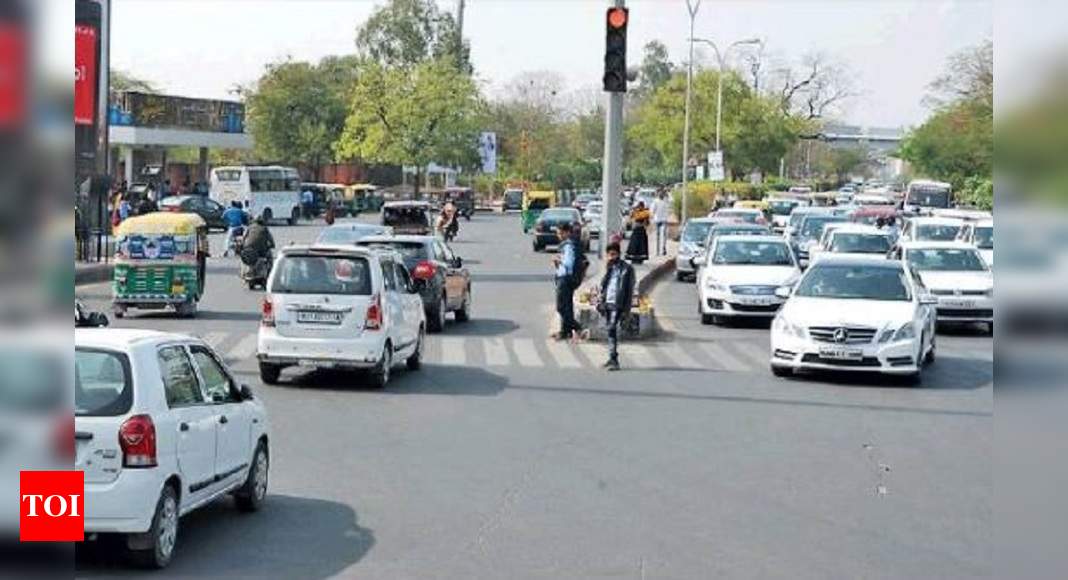 Rambagh Circle Traffic Issue Circle Of Chaos It S A Free For All At Rambagh Jaipur News Times Of India