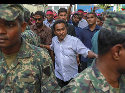 Maldives' parliament extends emergency by 30 days