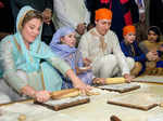 Trudeau rolls 'chapatis' at the Golden Temple