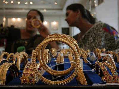 Assured return offers by realtors and jewellers to be treated as Ponzi