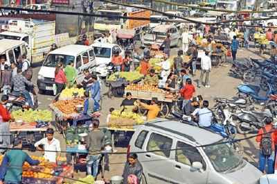 Daily nightmare: Traffic goes bananas on Najafgarh Road