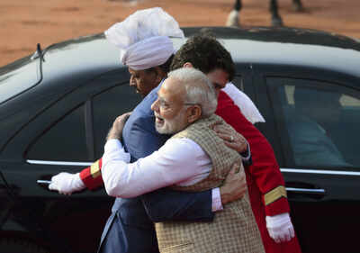 Justin Trudeau gets ceremonial reception, PM Modi officially welcomes him