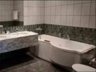 Bathtubs to go missing from 5-star hotels?