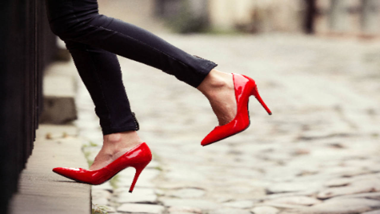 7 hacks to make your heels comfortable - Times of India