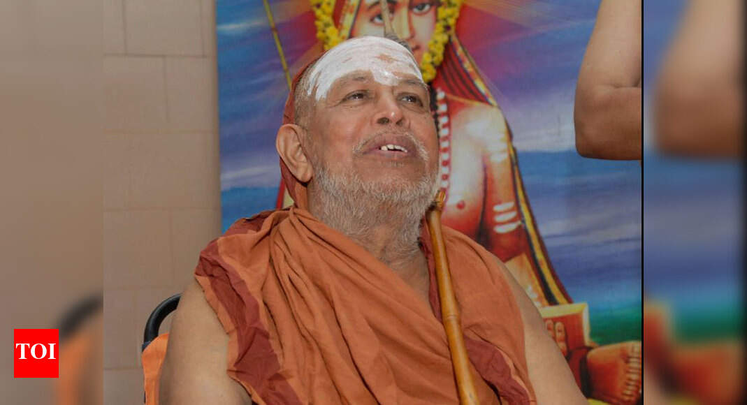 Jayendra Saraswathi Passed Away: Kanchi seer Jayendra Saraswathi, a ...