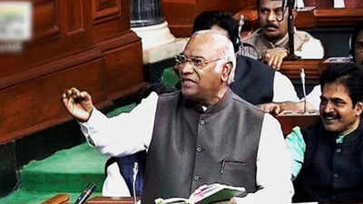 Senior Congress leader Mallikarjun Kharge refuses to attend Lokpal meet