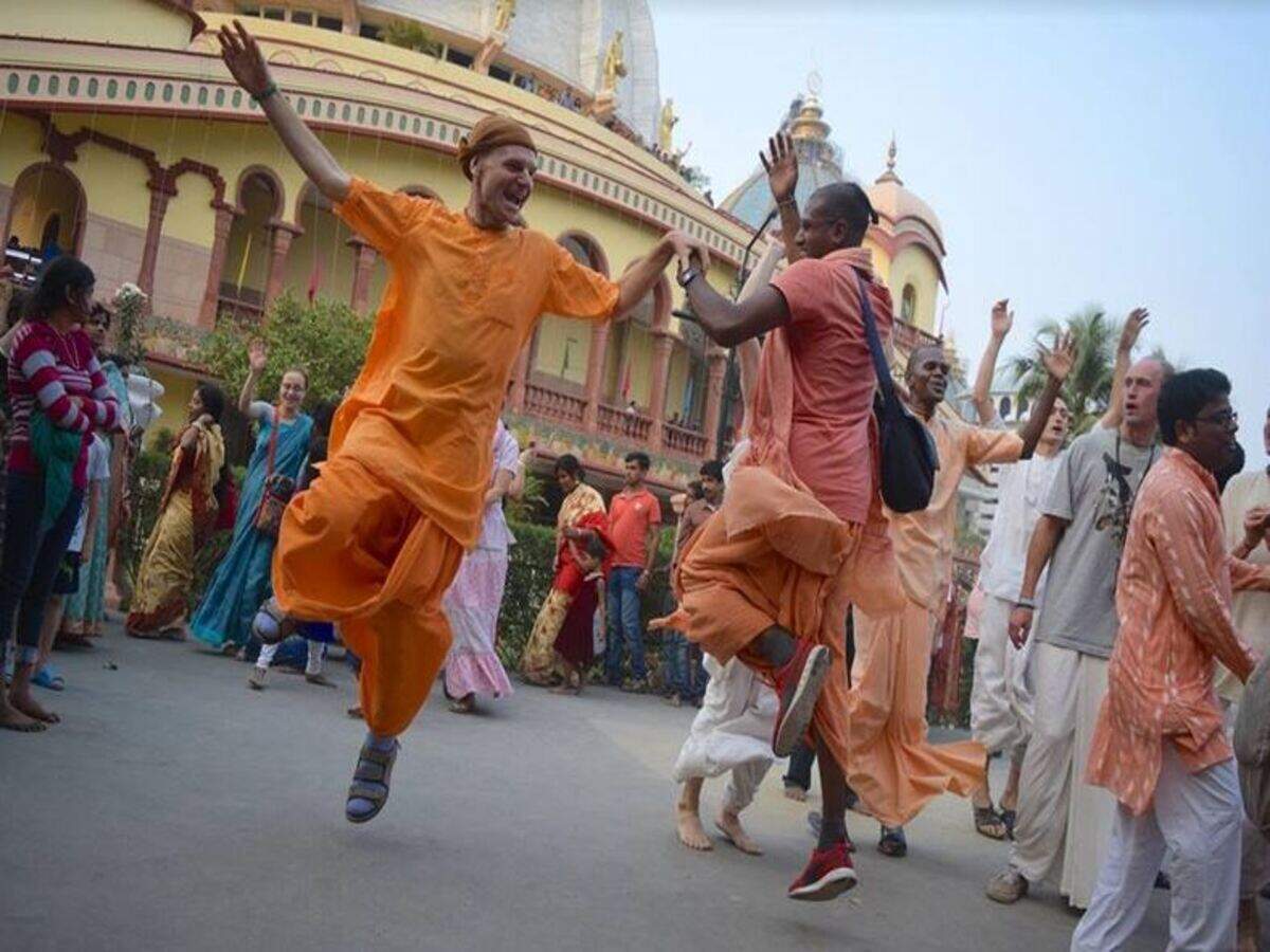 iskcon dhoti kurta
