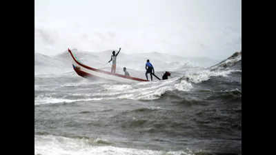 Coast guard rescues Lankan fisherman