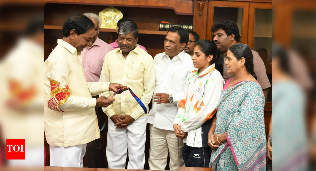 Aruna Reddy: Telangana government announces Rs 2 crore cash reward for ...