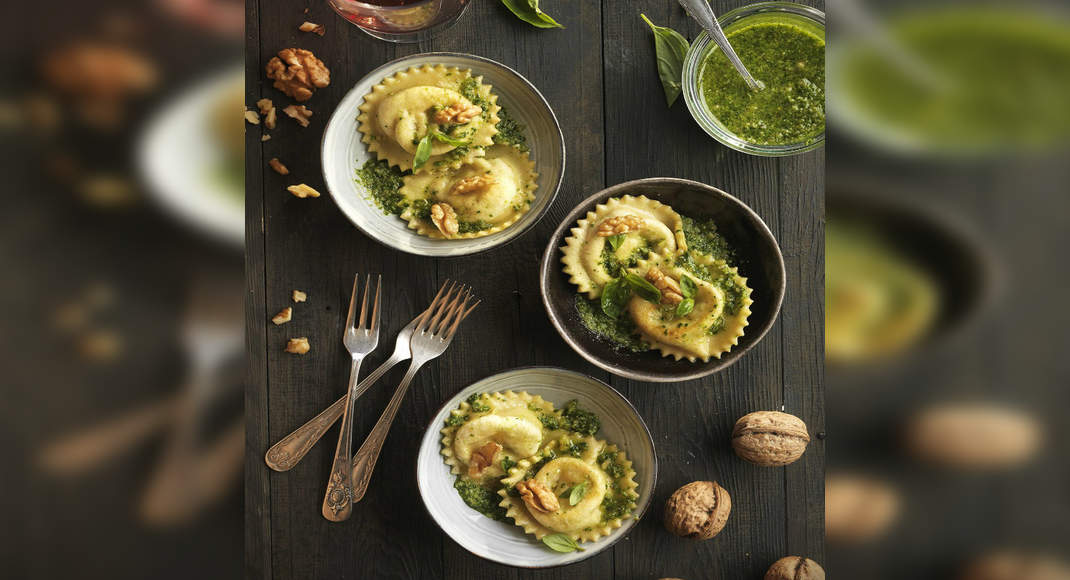 Ravioli Stuffed With Mozzarella Basil And Walnut Pesto Recipe How To Make Ravioli Stuffed With