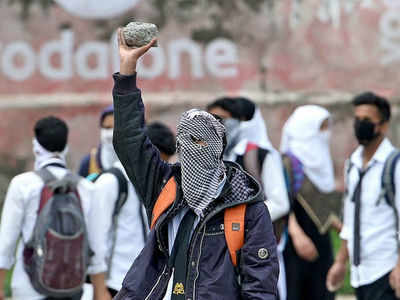 1,261 stone pelting incidents in J&K in 2017, Pulwama records maximum FIRs: Govt