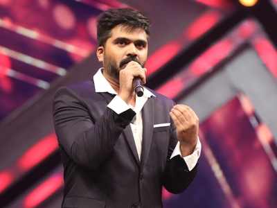 Simbu gets emotional on super singer stage - Times of India