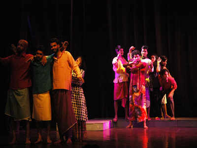 An intriguing story of two thieves on Jaipur's stage