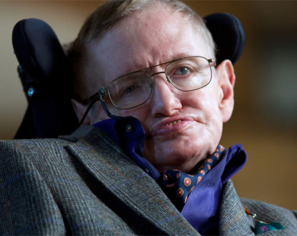 
Legendary physicist Stephen Hawking passes away at 76
