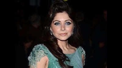 ​ Notice to singer Kanika Kapoor, event companies to pay Rs 49 lakh for skipping show