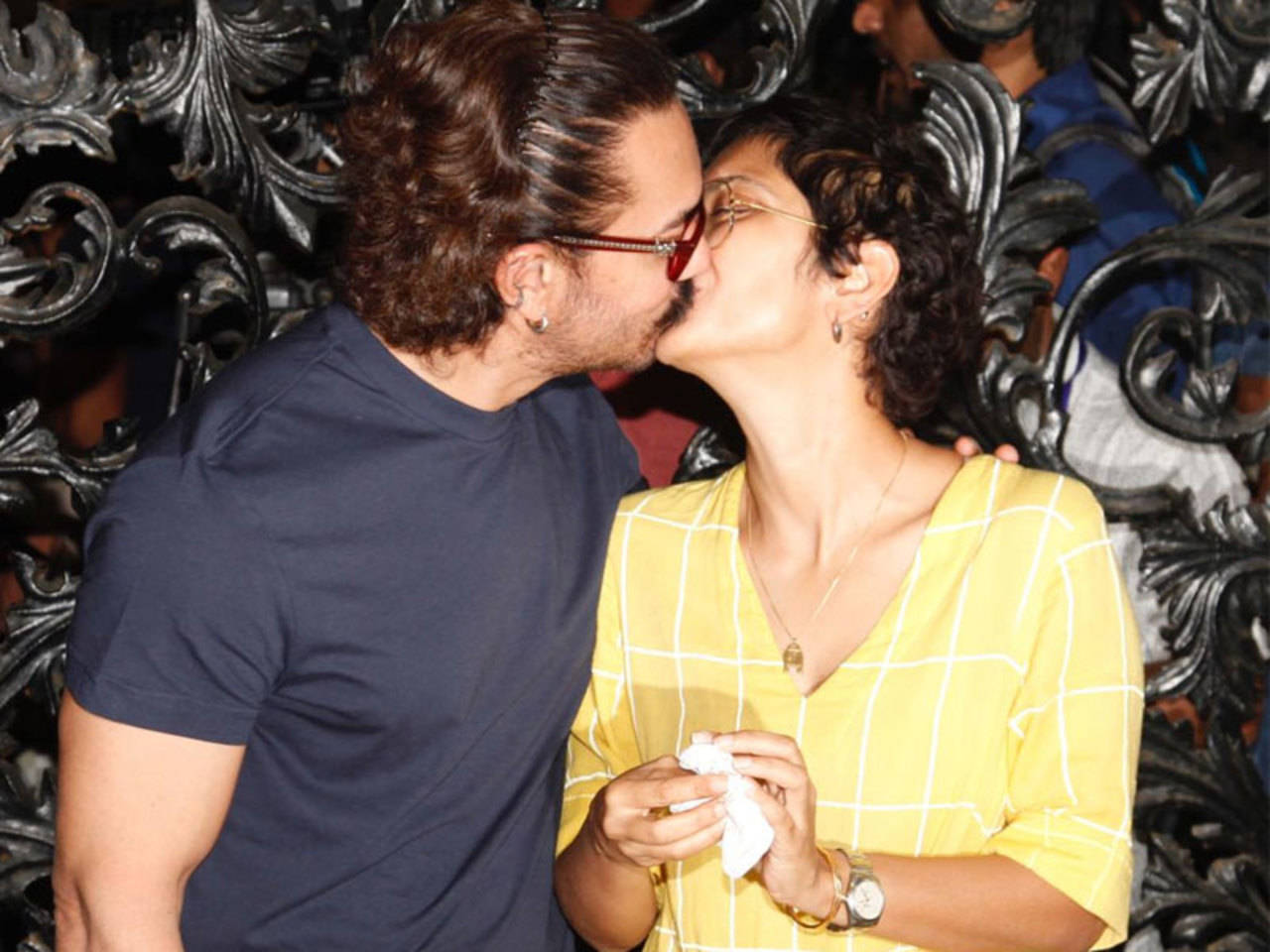 Captured Aamir Khans intimate kiss with Kiran Rao on his birthday Hindi Movie News