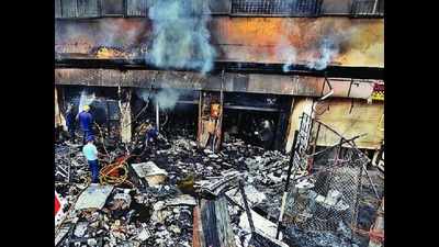 Fire in printing press kills 2 carpenters in deep sleep