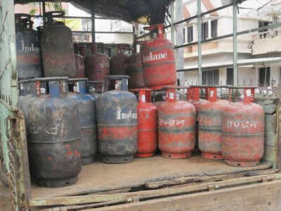 Soon, buy a mini cylinder at any fair price shop | Goa News - Times of India