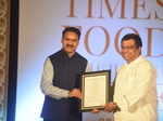 Raghubeer Lal awards Arun Sundararaj