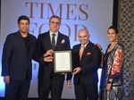 Zubin Songadwala awards Shaaz Mehmood, Neeraj Soman, Esra Jung