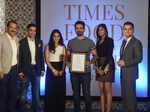 Abhinav Shukla awards Joydeep Singh, Ashish Kapur, Ramanika Singh, Abhinav Shukla, Vandana Gupta, Aakashdeep Singh.JPG
