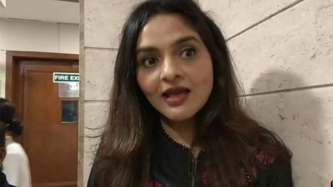 Grateful to Juhi Chawla for introducing me to organic farming: Madhoo Shah  | Hindi Movie News - Bollywood - Times of India