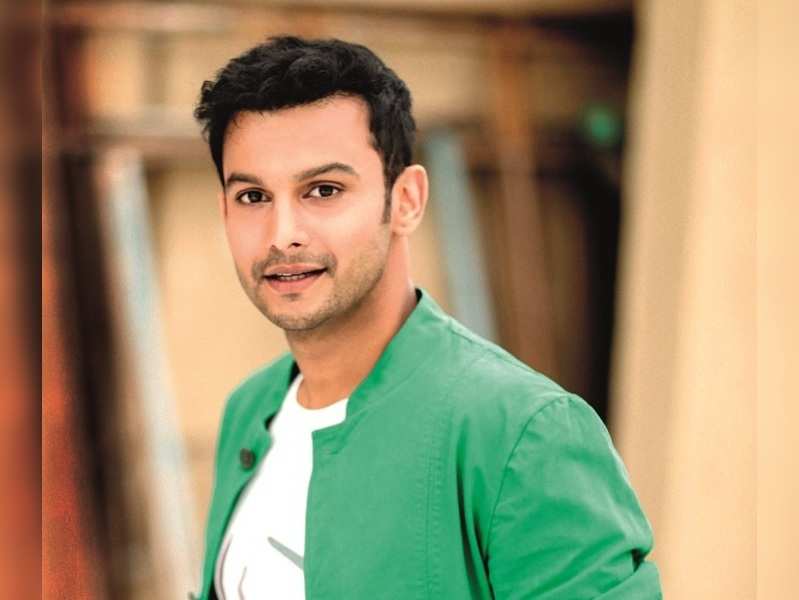 Marathi Adinath Kothare Returns To Silver Screen After Three Years Marathi Movie News Times Of India Get more info like birth place, age, birth sign, biography, family, relation & latest news etc. marathi adinath kothare returns to