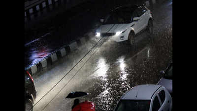 Rain lashes Bengaluru and other parts of Karnataka
