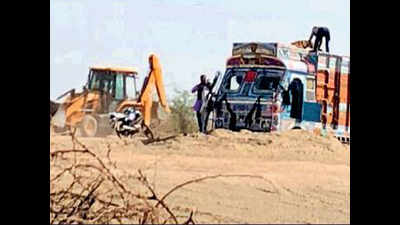 Illegal sand mining rampant at Tonk in ‘connivance with officials and cops’