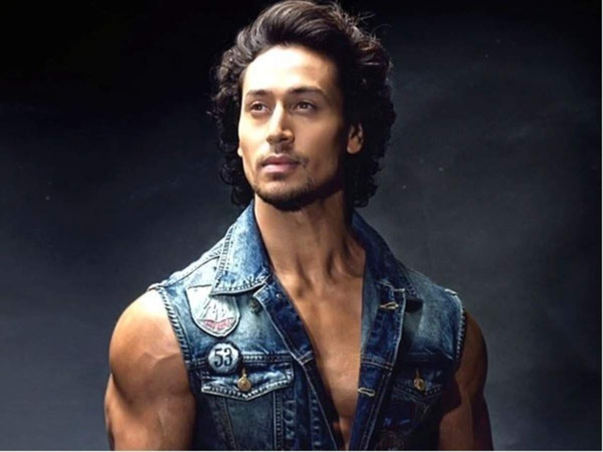 Tiger Shroff: 'Baaghi 2': Tiger Shroff jumps off a cliff without the aid of  a body double 