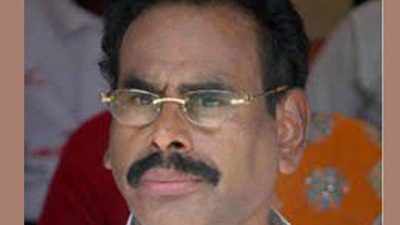 Sasikala's husband M Natarajan dies in Chennai due to multiple organ failure