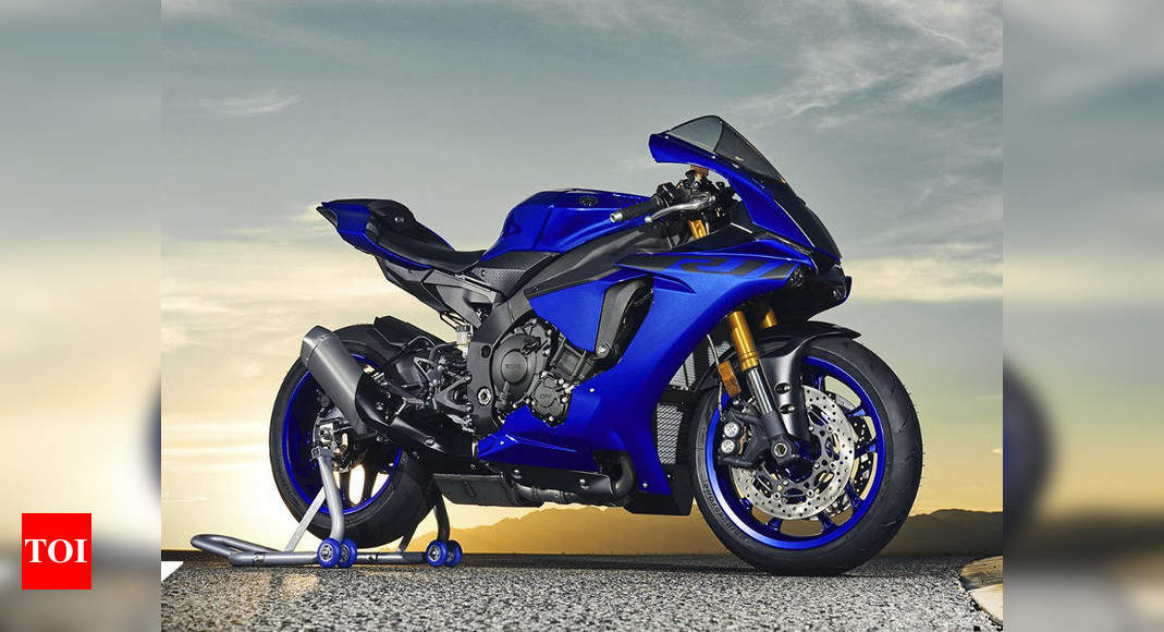 Yamaha R1 Yamaha Superbikes Get Cheaper By Up To Rs 2 57 Lakh