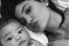 Kylie Jenner shares first few selfies with her gorgeous baby girl, Stormi Webster!