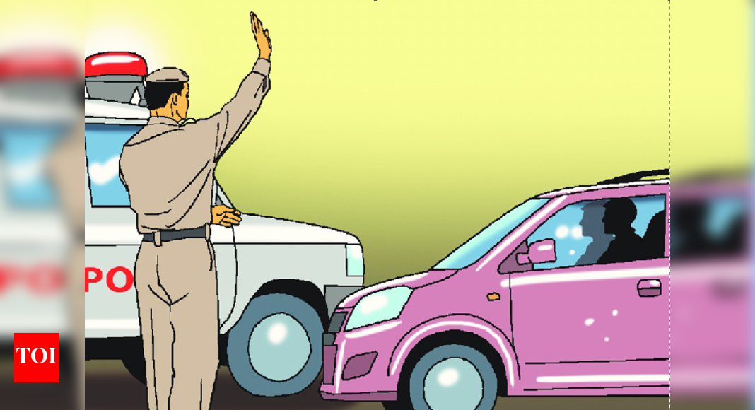 Mumbai Traffic police: Road safety drive hit for lack of ...