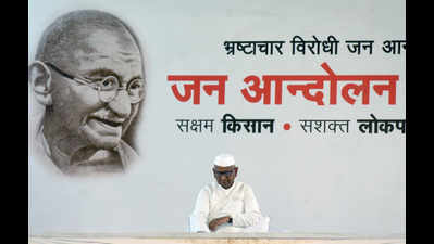 Bengal boy pedals 14 days to Delhi for Anna Hazare protest