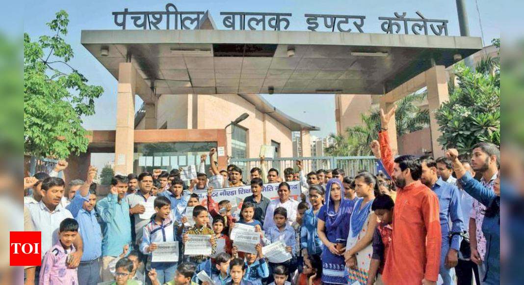 gautam-budh-nagar-noida-parents-protest-three-fold-fee-hike-in