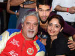 Vijay Mallya poses with Pinky Lalwani