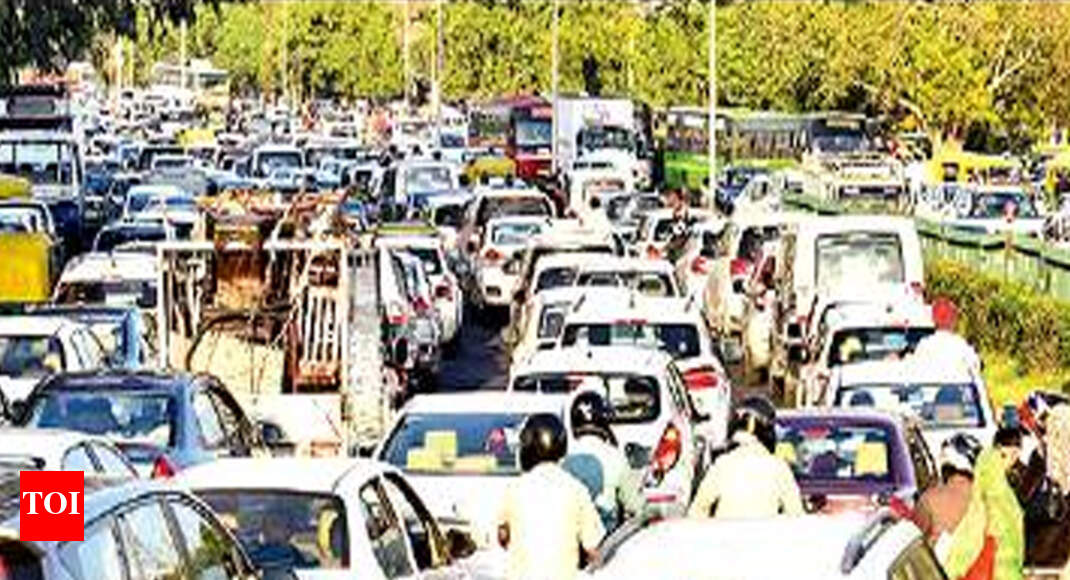 housing board Stir against epanchayat facility hits traffic at