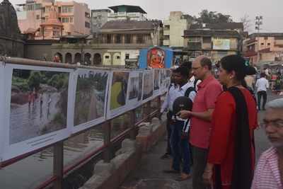 Photo exhibition on the theme of river held in the city