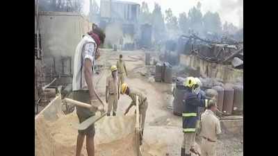 Major fire in oil factory in Kolar district