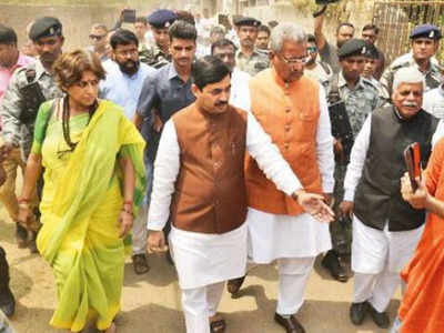 BJP team defies orders, visits Bengal clash-hit zones