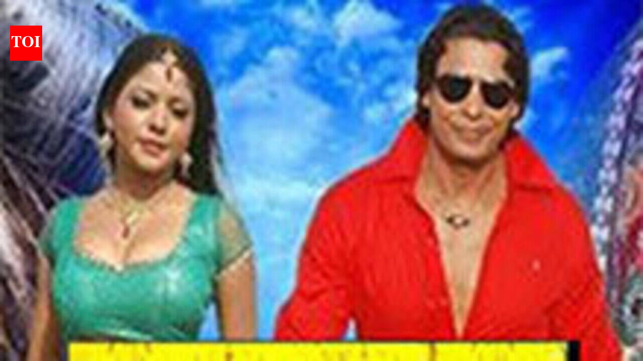 Barood Movie Review {2/5}: Critic Review of Barood by Times of India