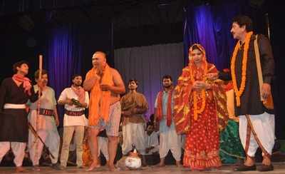 Bhikhar Ke Tamasha a hit with the audience